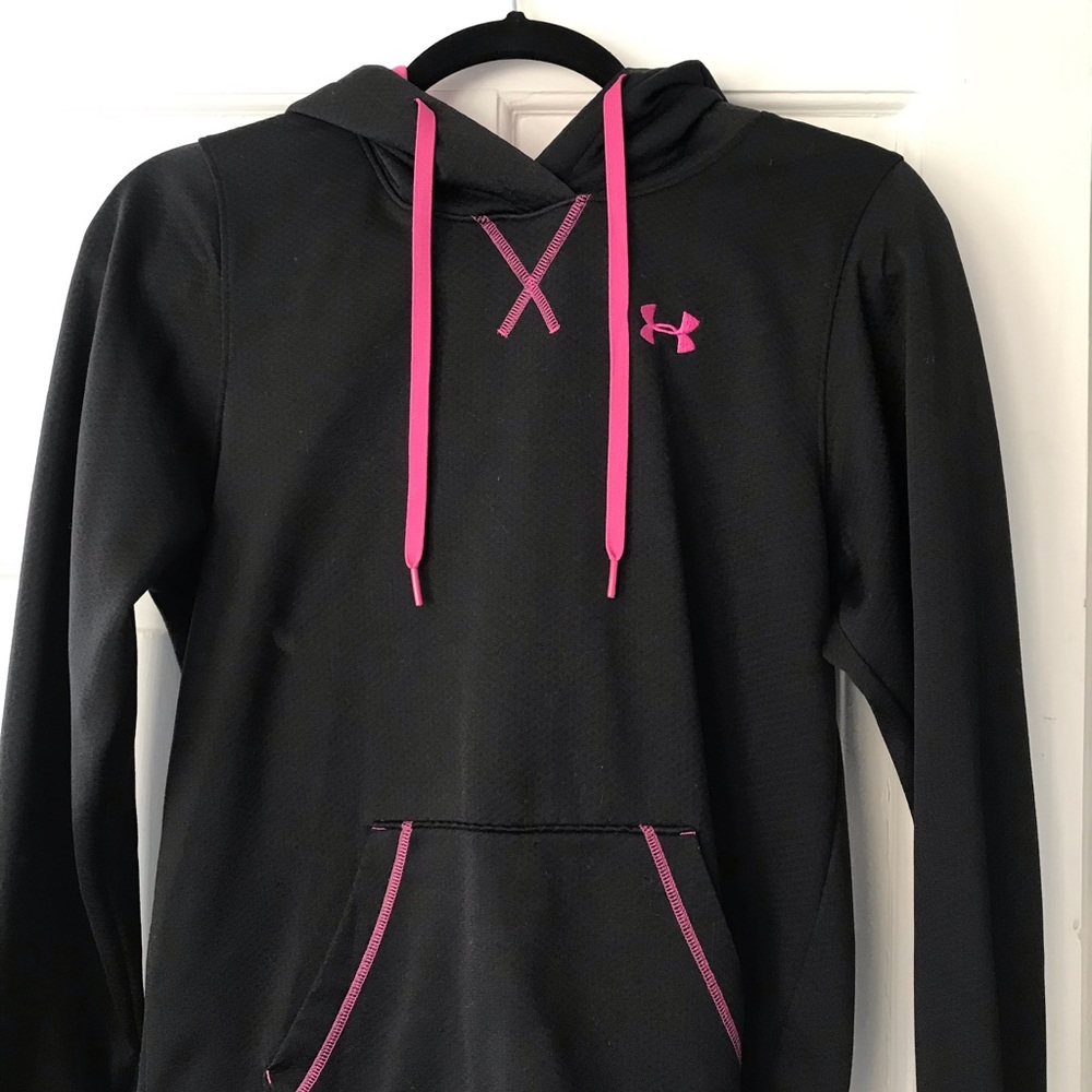 Women’s under armour hoodie small
